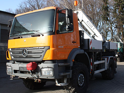 Allrad-LKW mit Kran mieten